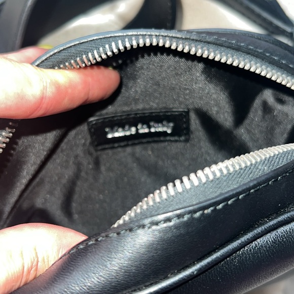 Moschino Black Crossbody Bag 🖤💅🏽♠️ - Picture 7 of 14